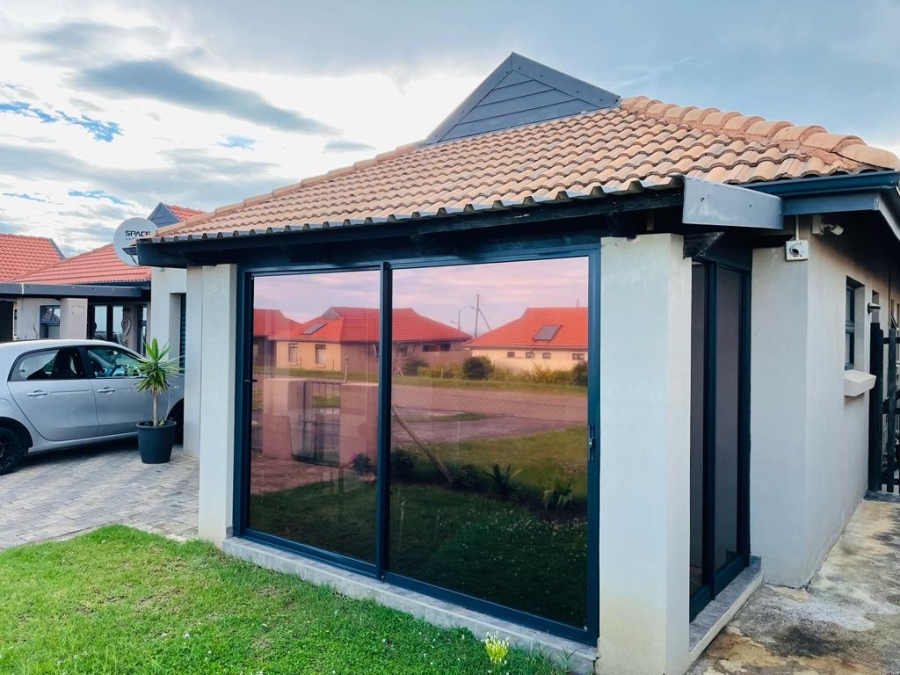 4 Bedroom Property for Sale in Kidds Beach Eastern Cape